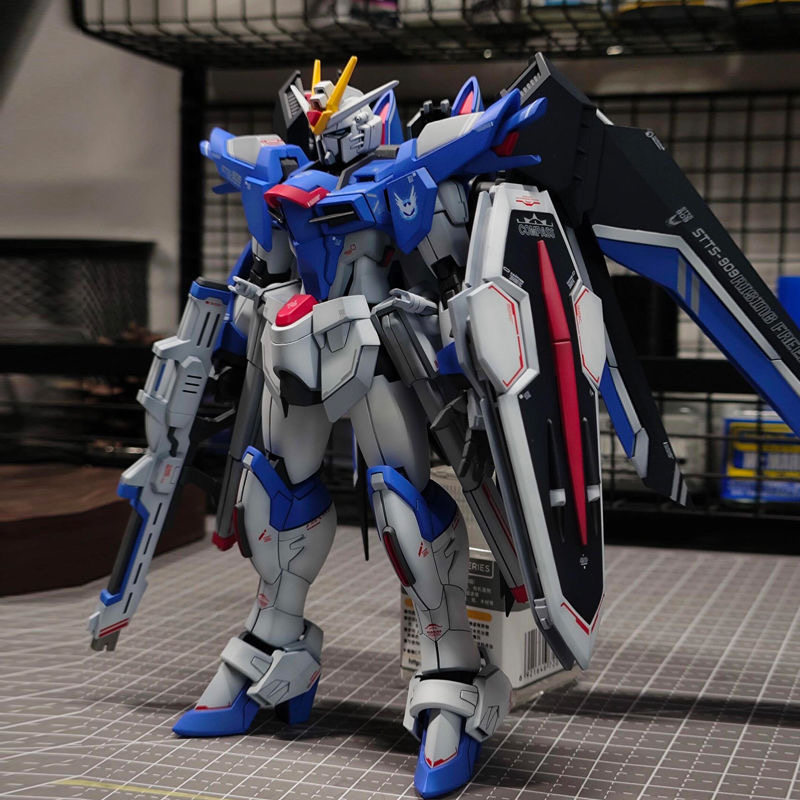 Bandai Gundam Hg - 1/144 HG Ölçekli Mecha Plastik model